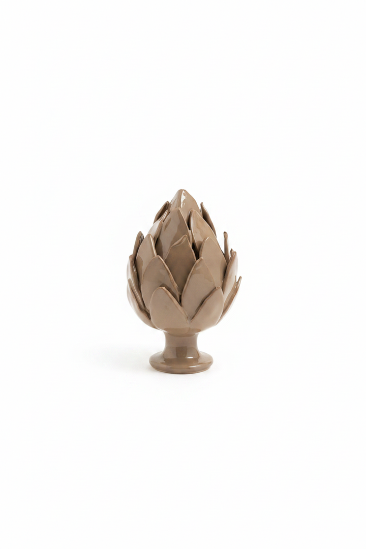 Carciofo ceramica tortora - sfondo bianco