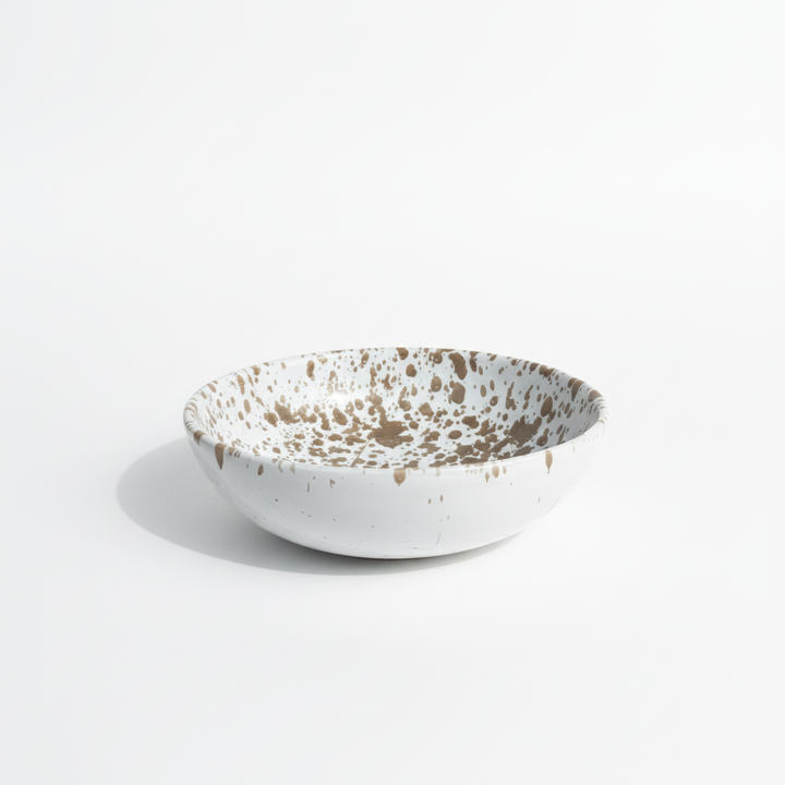 Ciotola taupe - sfondo bianco