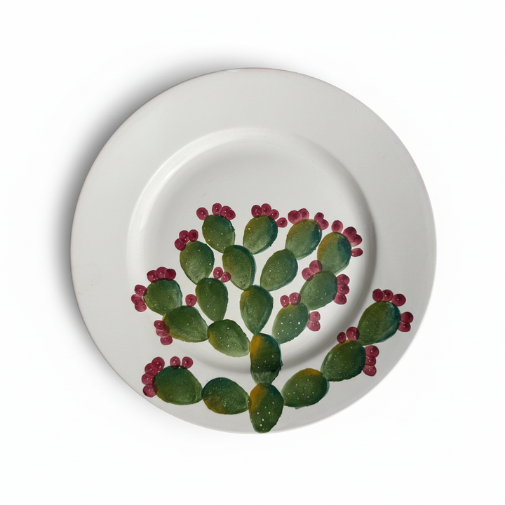 Piatto ceramica sfondo bianco
