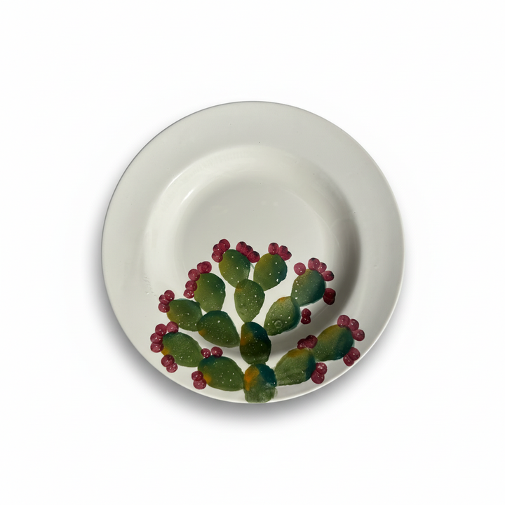 Piatto ceramica sfondo bianco