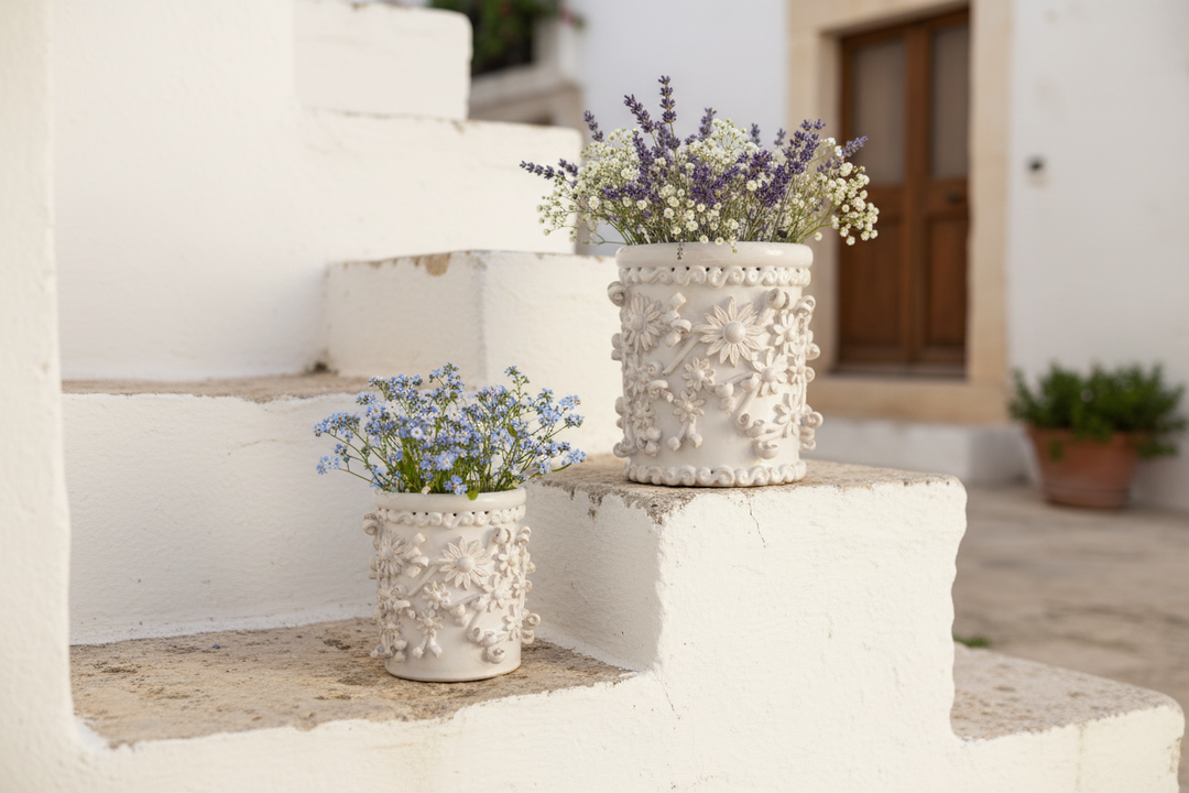 Pumi bianchi con fiorellini delicati