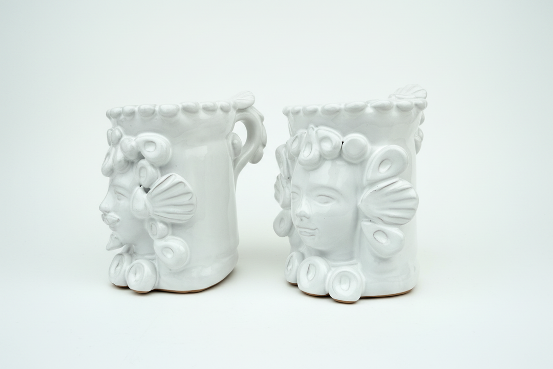 Pumi brocca sfondo bianco 2